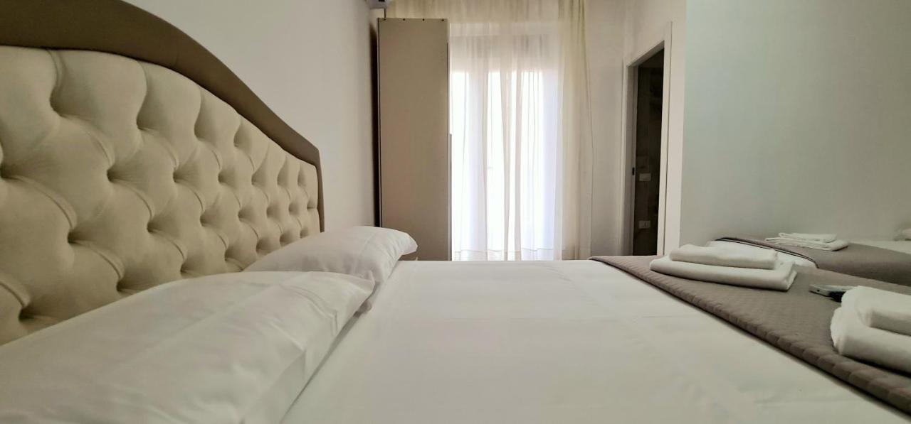 Hotel Farah'S House Padova Esterno foto