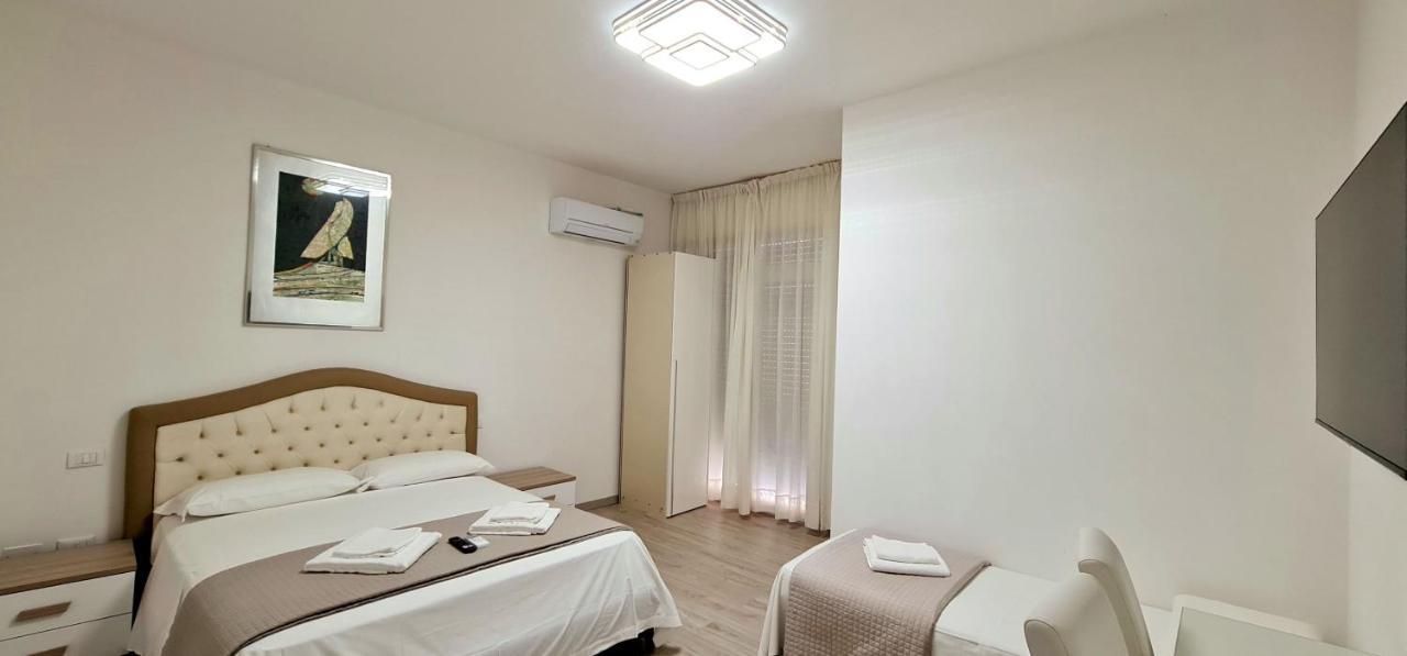 Hotel Farah'S House Padova Esterno foto