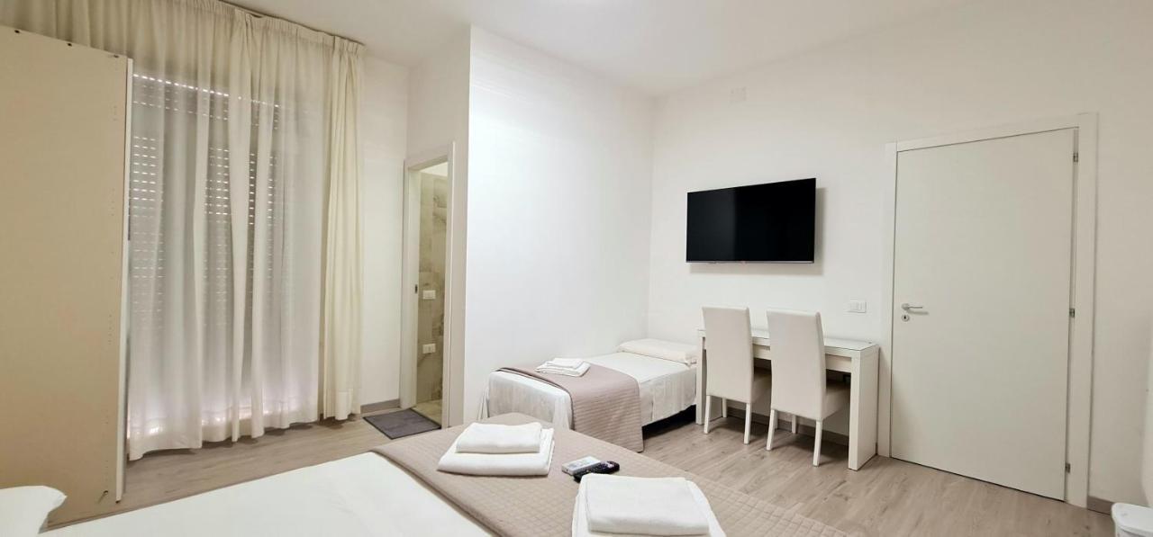 Hotel Farah'S House Padova Esterno foto